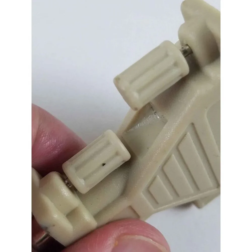 Computer Adapter 9 Pin Female to 25 Pin Male Beige Main Locking Screws